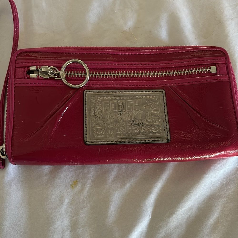 COACH Poppy Collection deep fuchsia wristlet - Picture 2 of 5